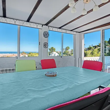 Nicoll Villa